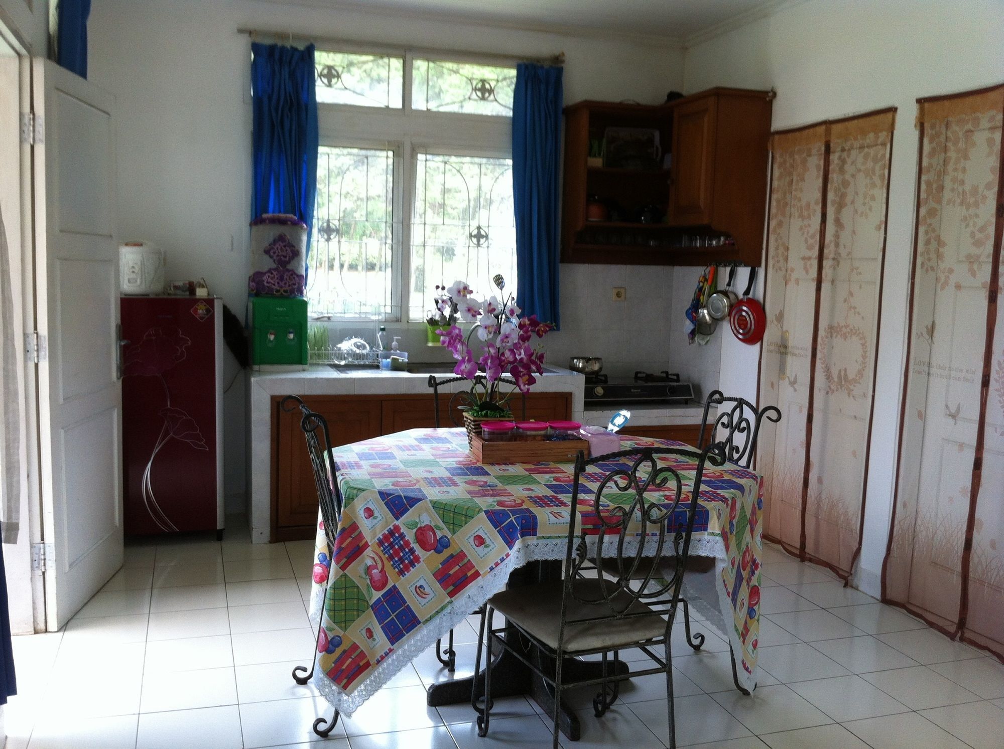 Villa Bukit Danau Lot 12 Cipanas  Exteriör bild